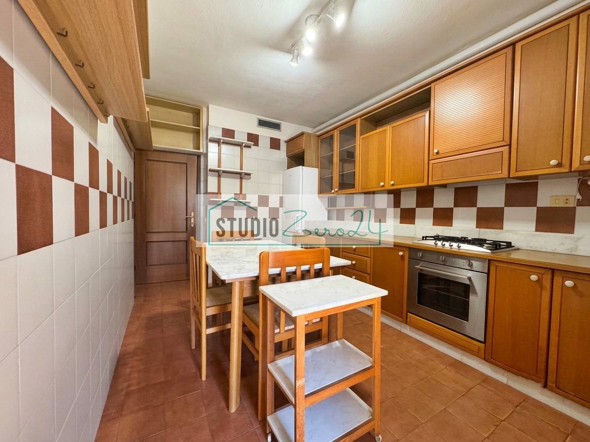 Appartamento in vendita a Massa, Centro