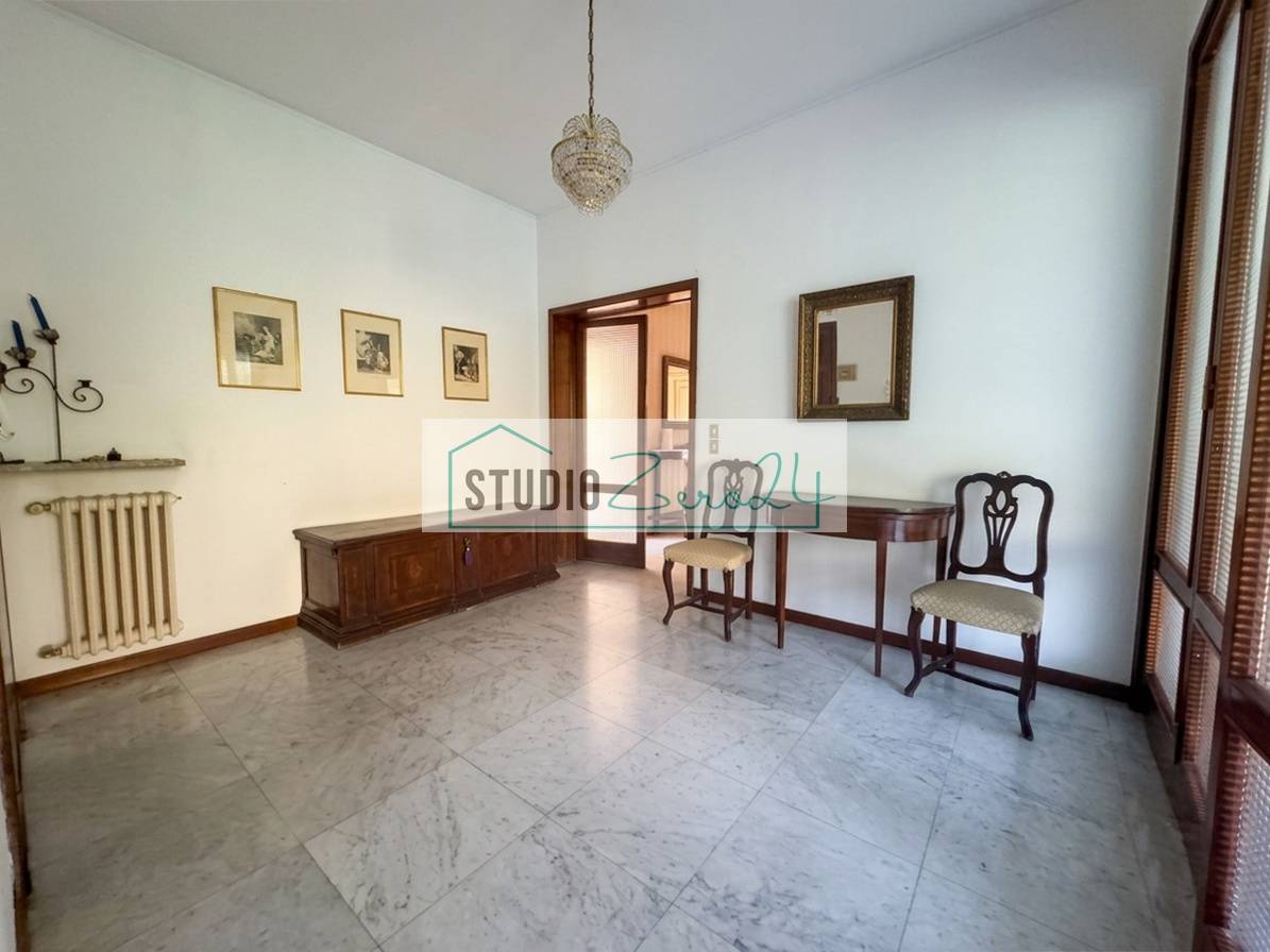 Appartamento in vendita a Massa, Centro