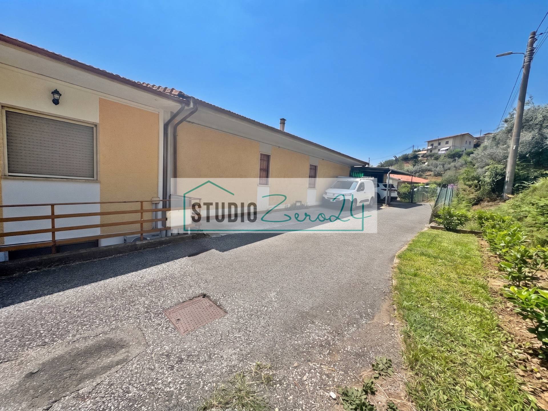 Casa semi indipendente in vendita a Montignoso, Cerreto