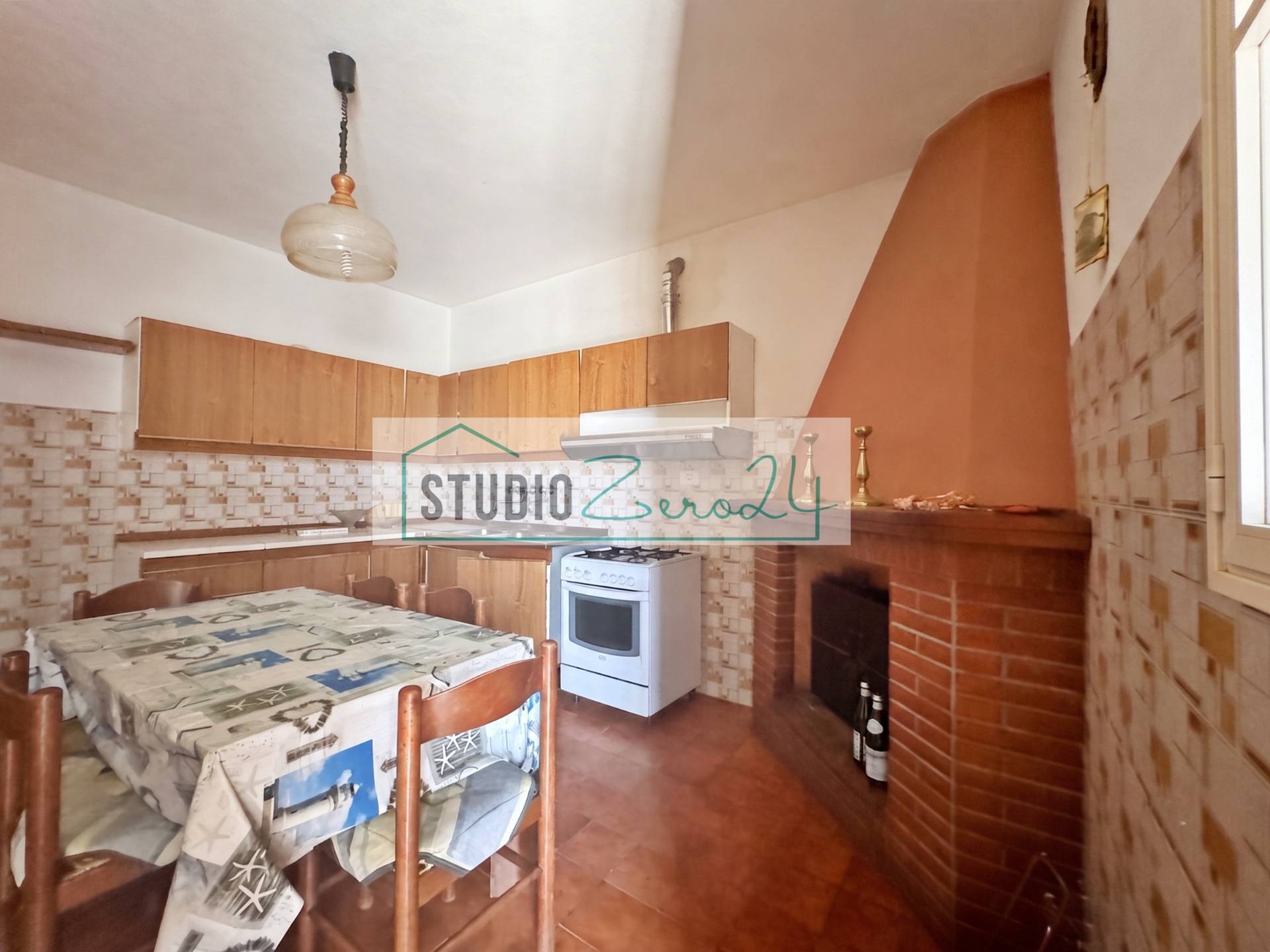 Casa semi indipendente in vendita a Montignoso, Cerreto
