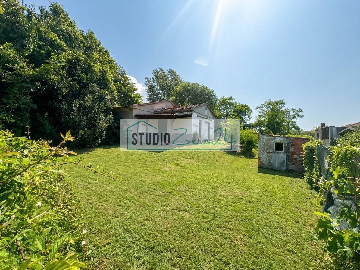 Villa in vendita a Massa, Marina di Massa