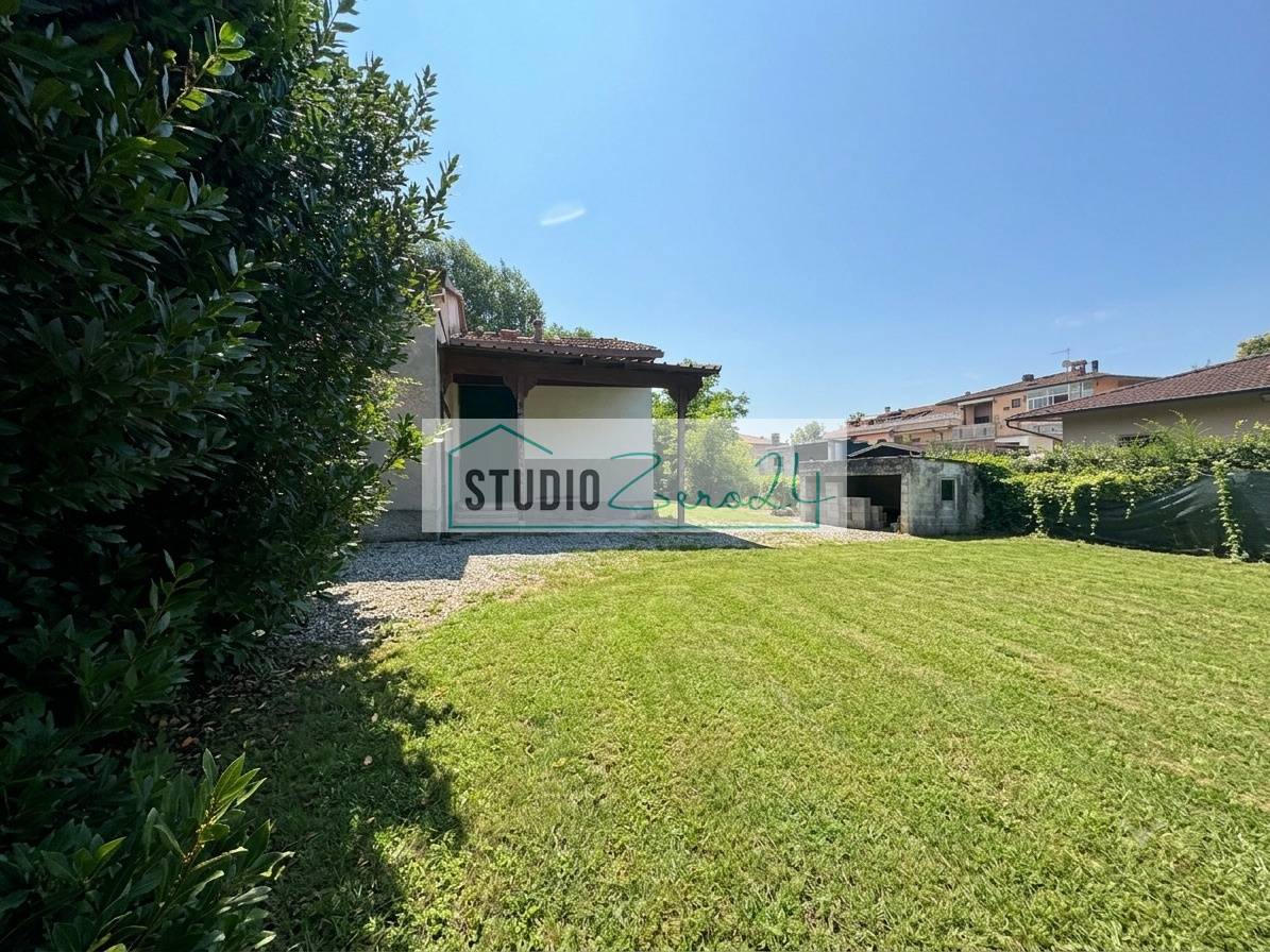 Villa in vendita a Massa, Marina di Massa