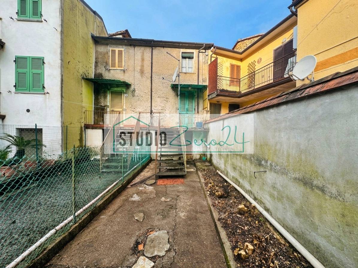 Casa semi indipendente in vendita a Montignoso, Prato