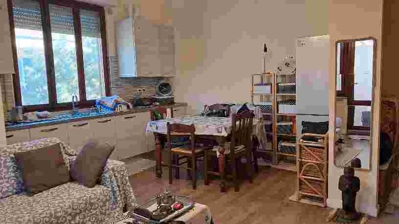 Attico con terrazzo a Cascina