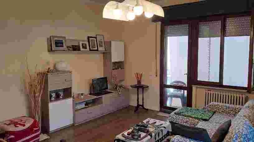 Attico con terrazzo a Cascina
