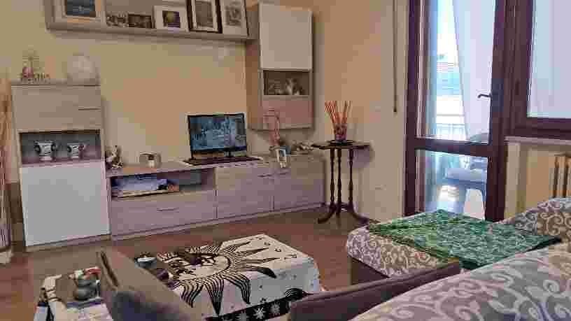 Attico con terrazzo a Cascina