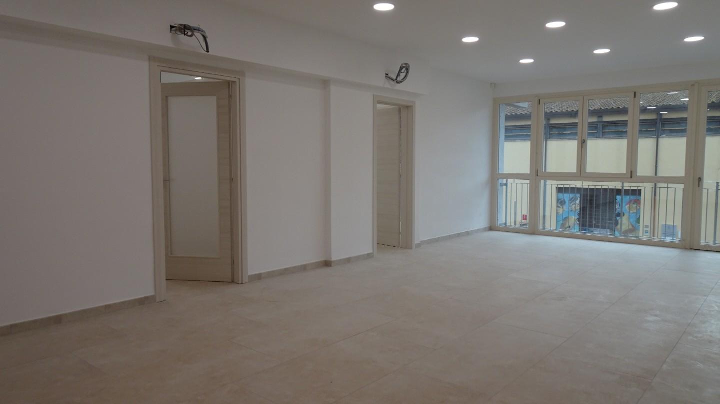 Ufficio ristrutturato a Cascina