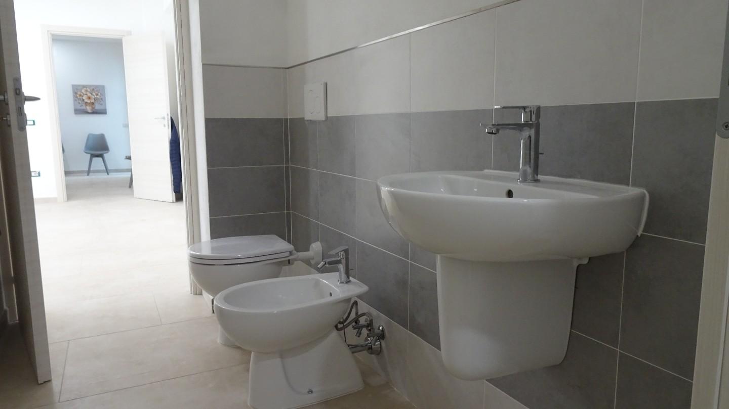 Ufficio ristrutturato a Cascina