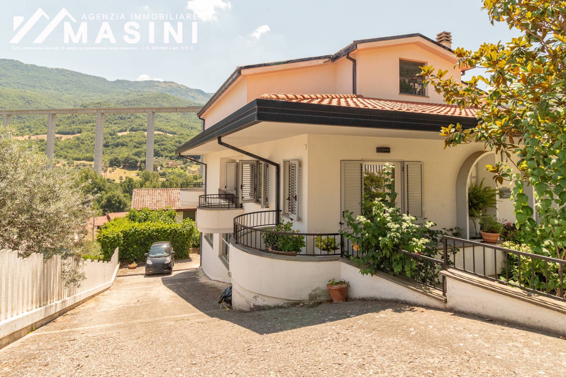 Villa in vendita a Villa Santa Maria