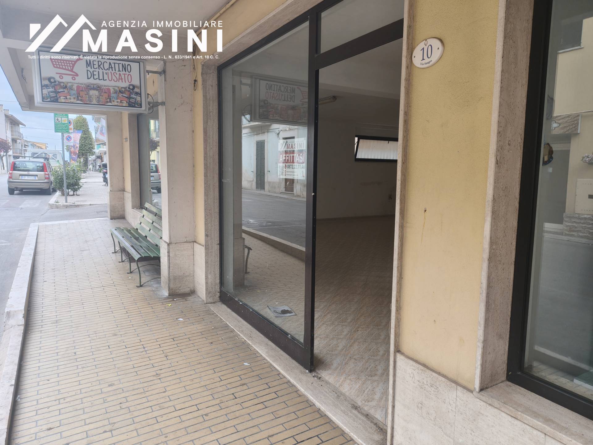Locale commerciale in affitto a Fossacesia