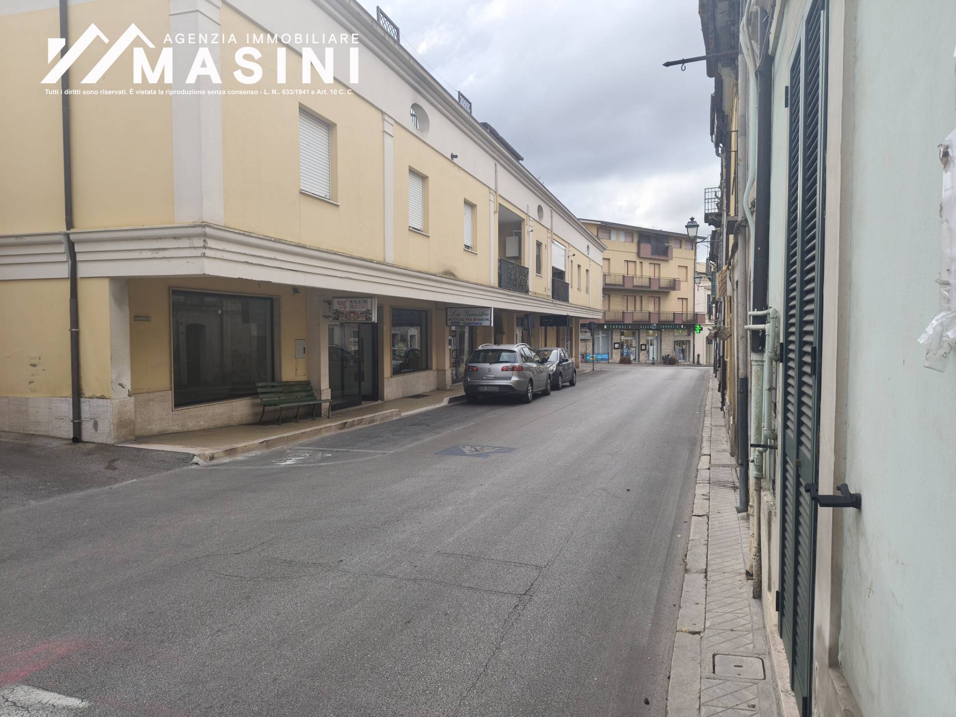 Locale commerciale in affitto a Fossacesia