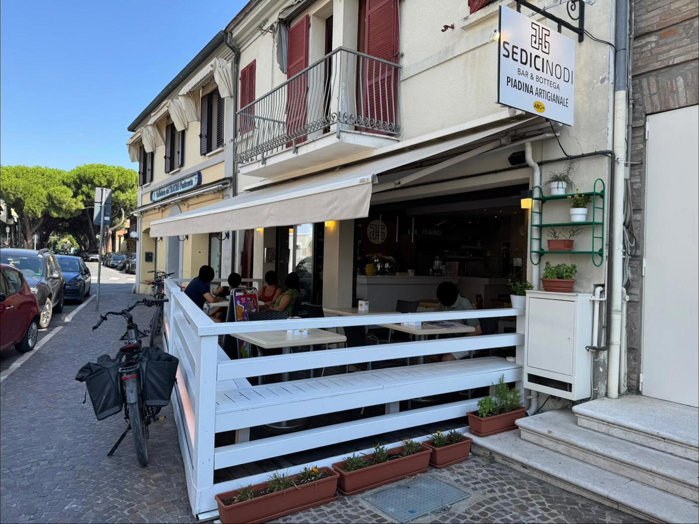 Attivit� commerciale Bar e tabacchi in vendita a Cesenatico