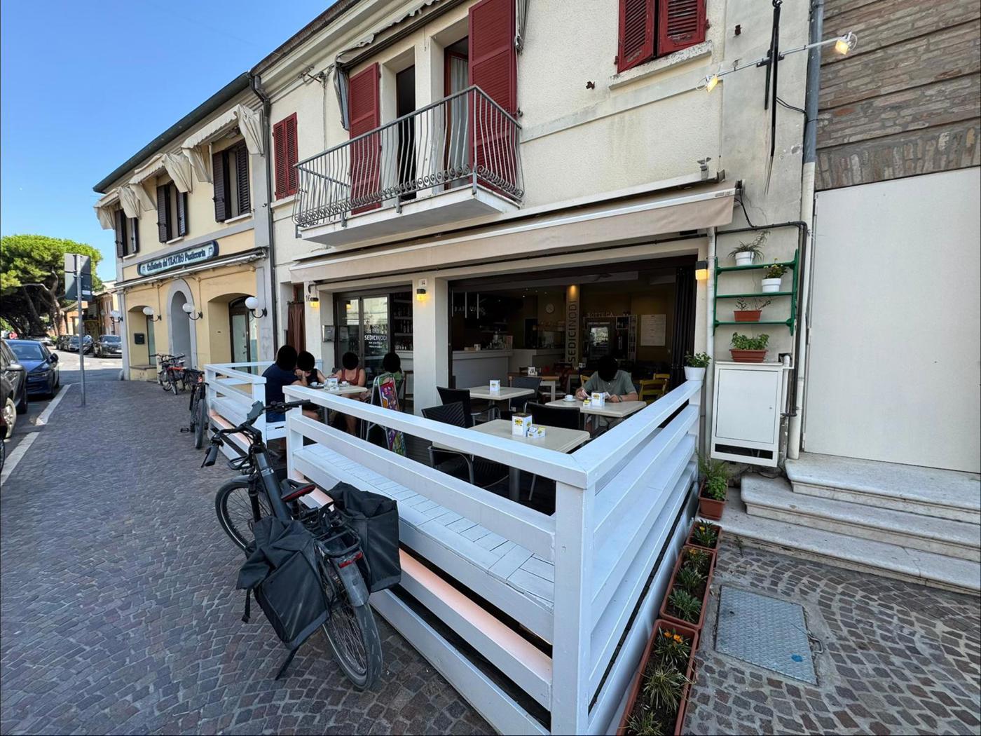 Attivit� commerciale Bar e tabacchi in vendita a Cesenatico