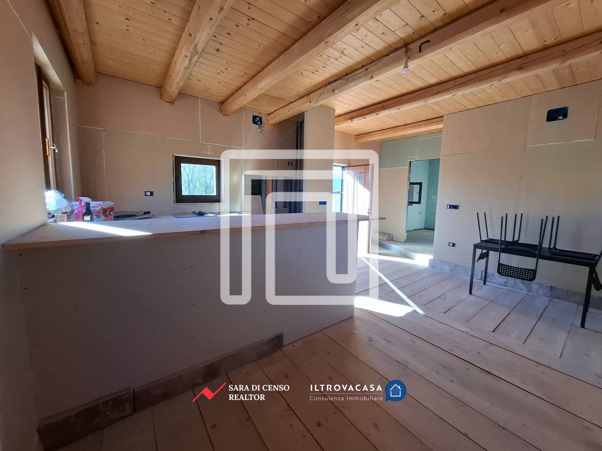 Magazzino in vendita a Corfinio