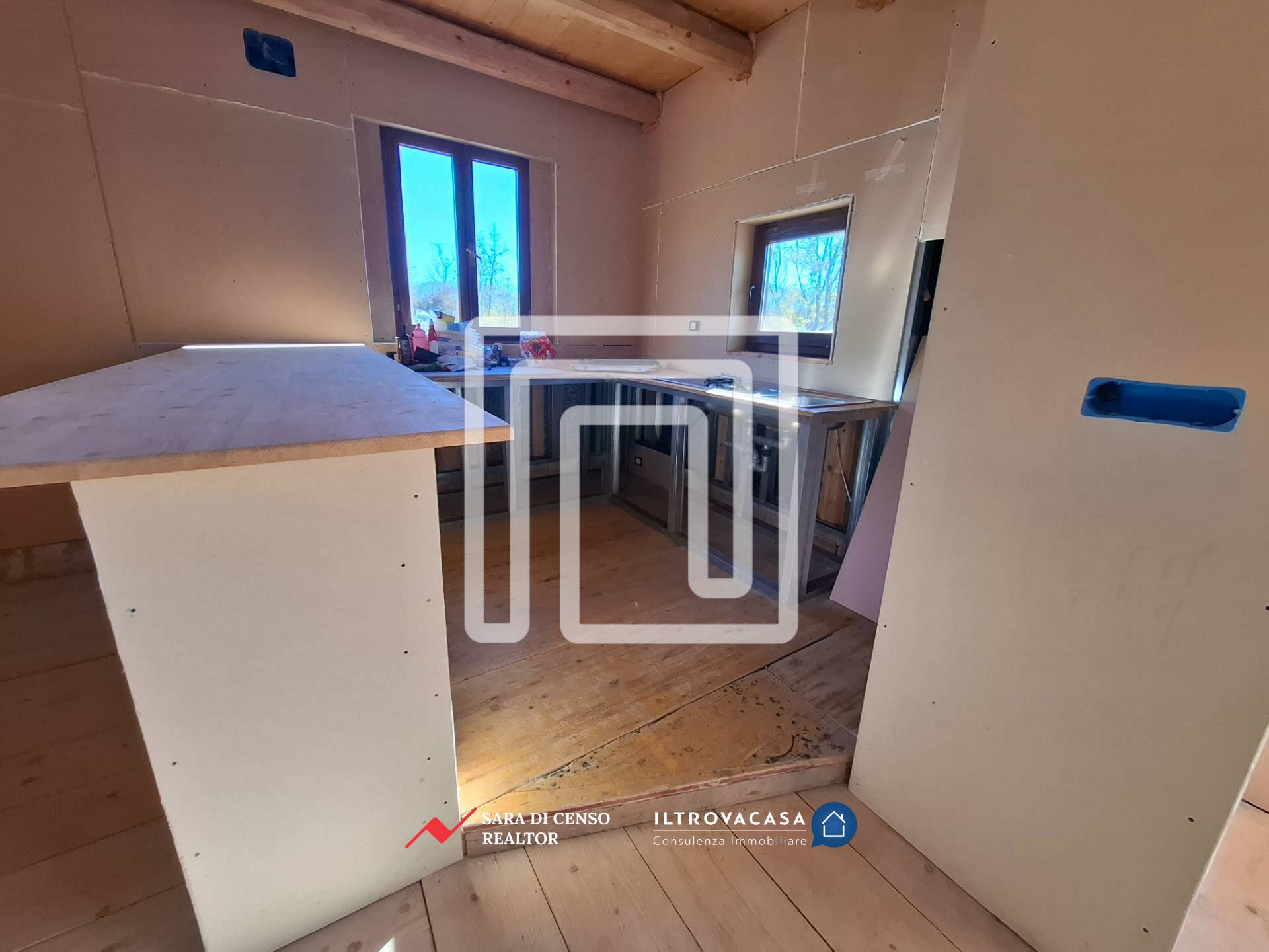 Magazzino in vendita a Corfinio
