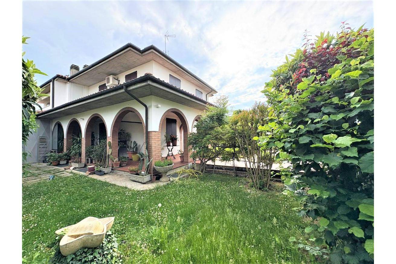 Villa in vendita a Castel San Pietro Terme