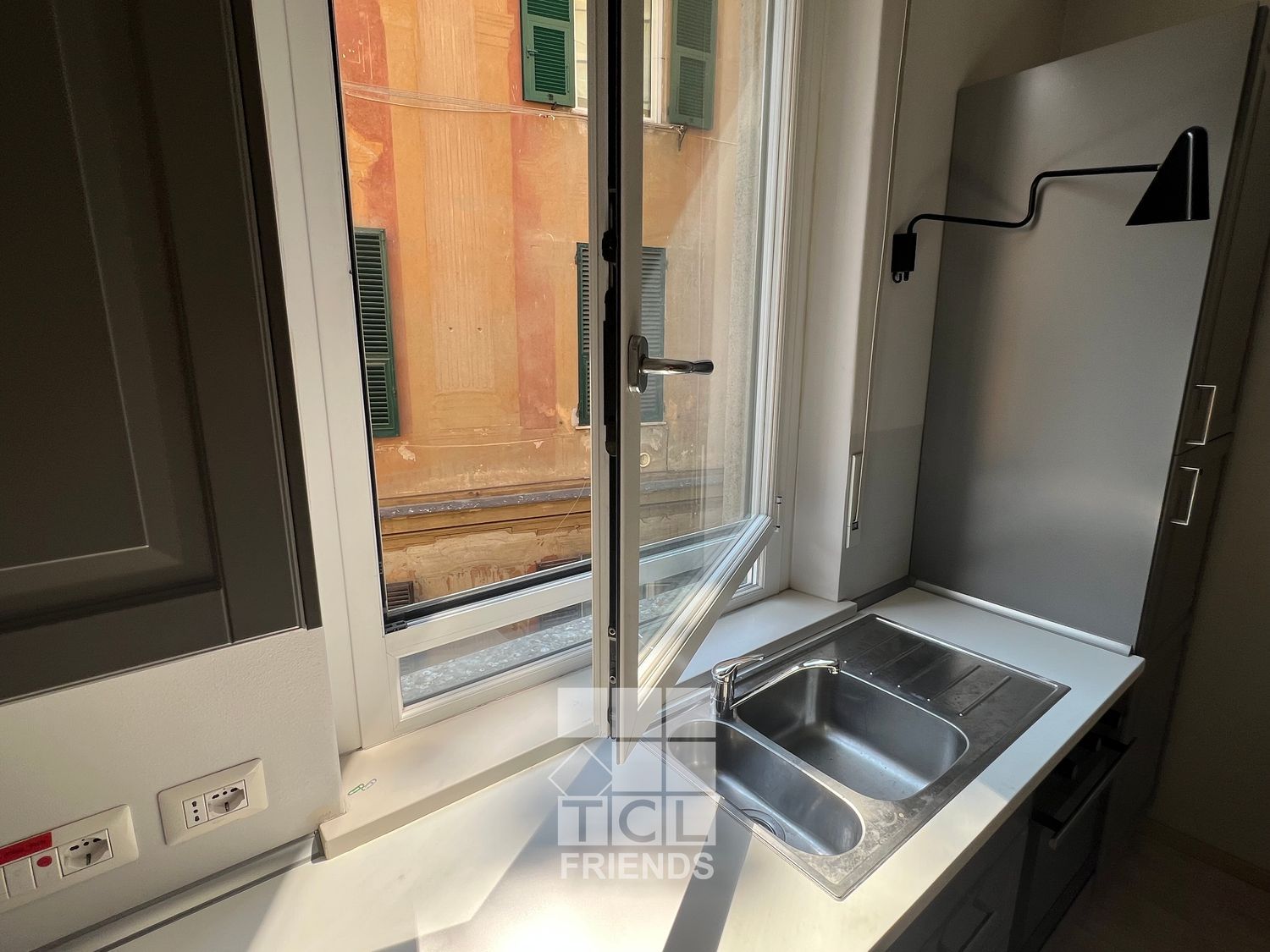 Appartamento in vendita a Genova