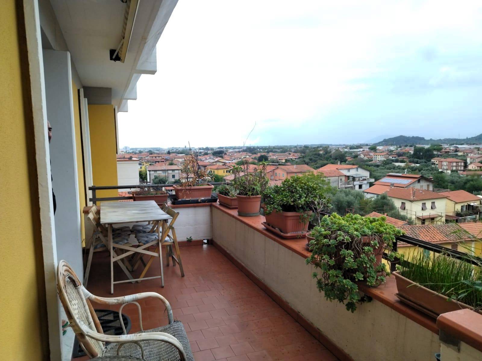 Appartamento in vendita a Massa, Centro