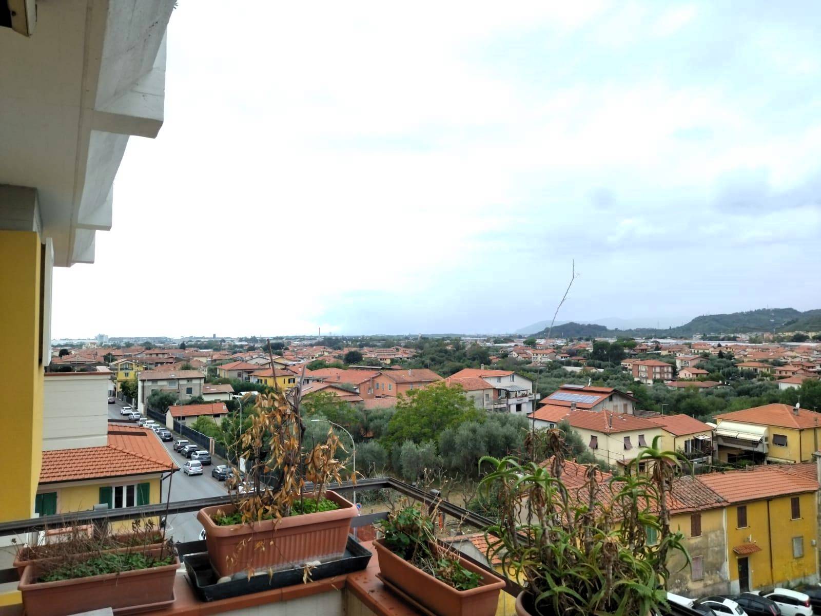 Appartamento in vendita a Massa, Centro