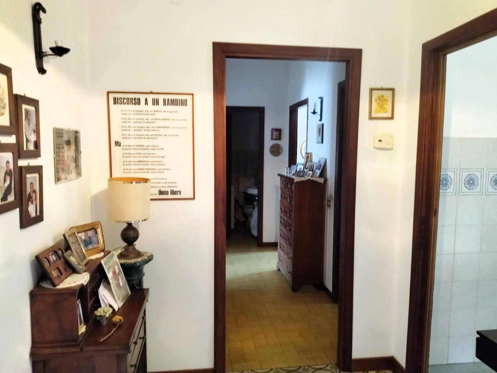 Appartamento in vendita a Massa, Centro