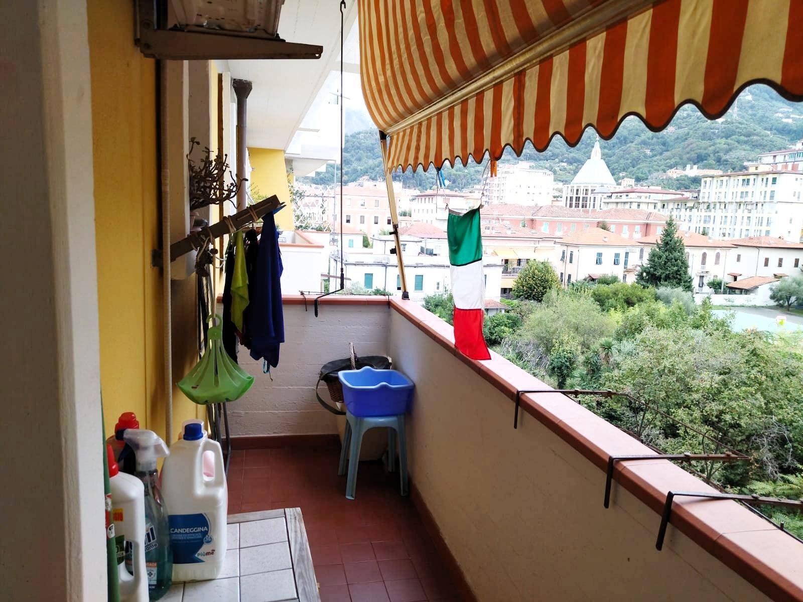 Appartamento in vendita a Massa, Centro