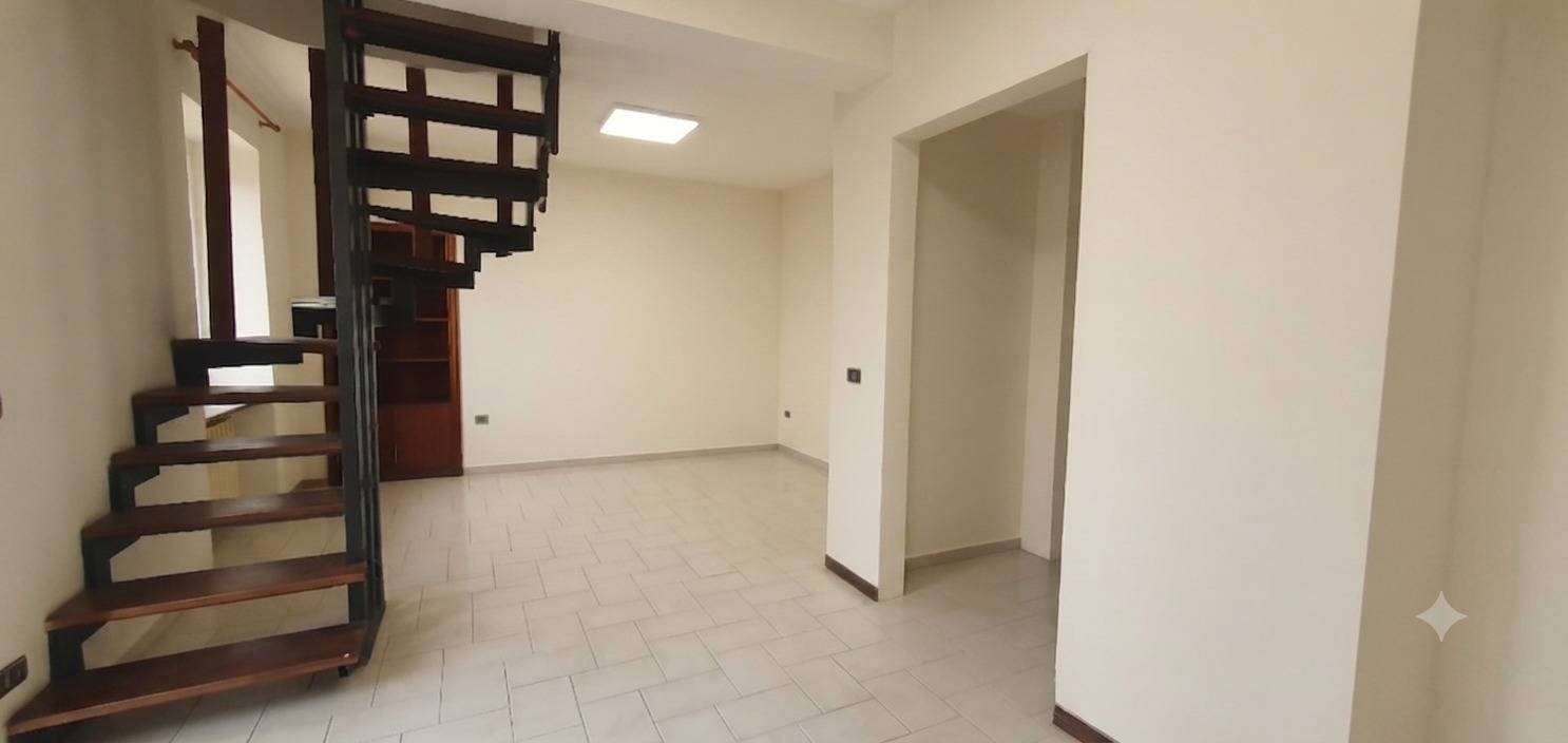 Casa indipendente in vendita a Massa