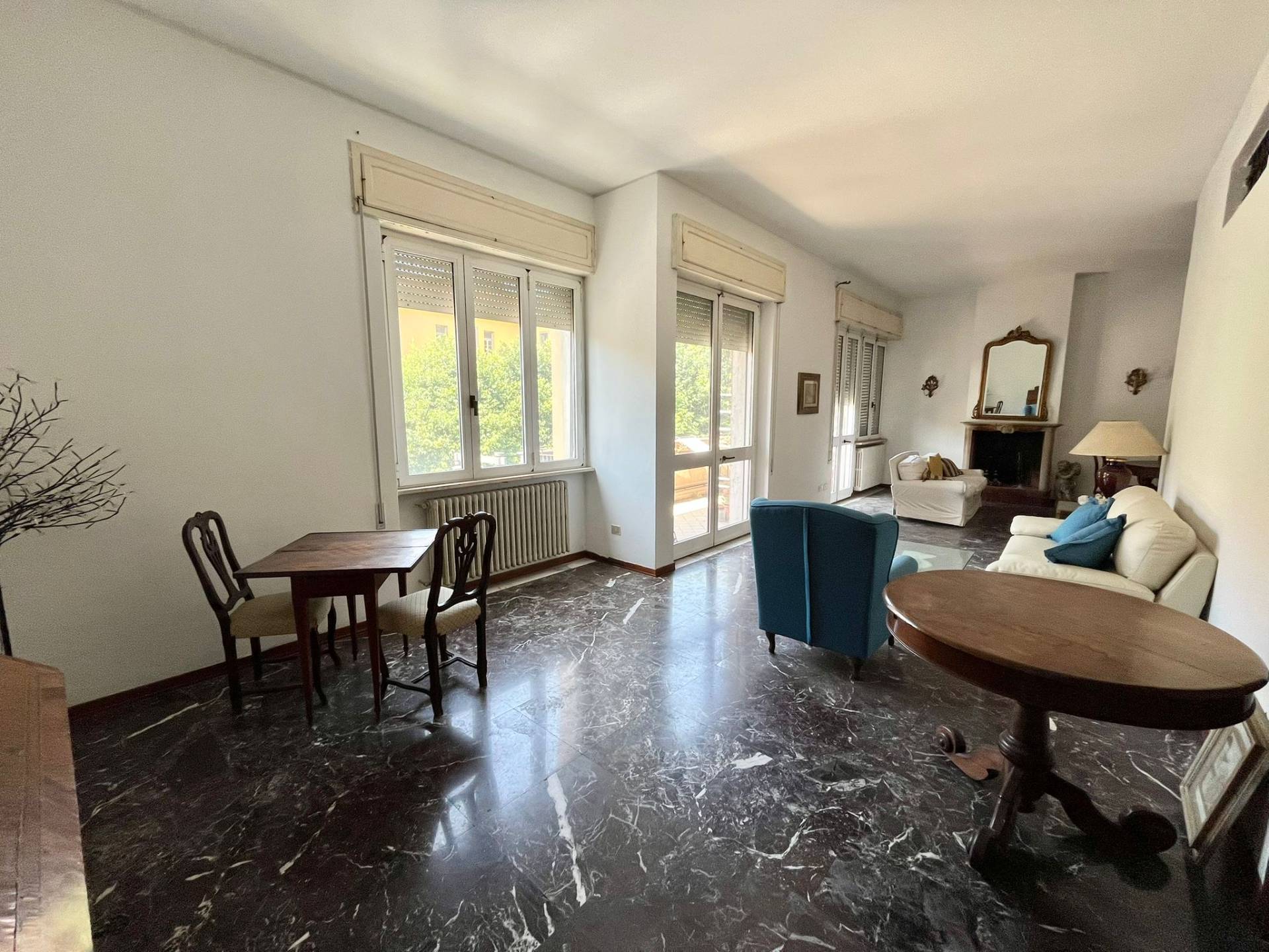 Appartamento in vendita a Massa, Centro