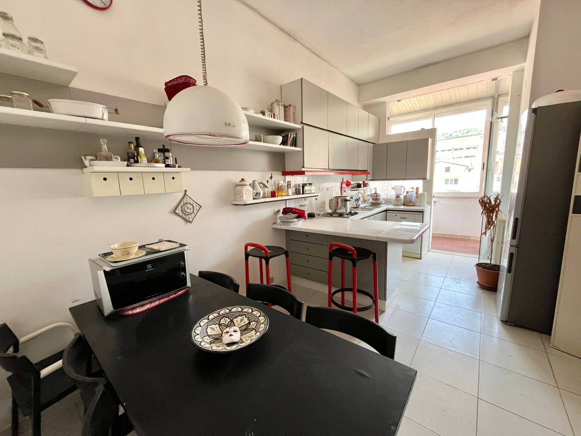 Appartamento in vendita a Massa, Centro