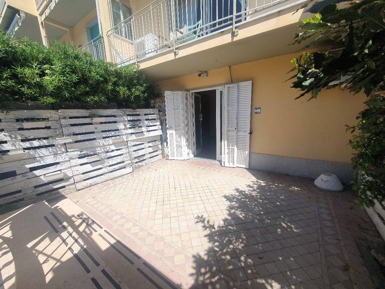 Appartamento in vendita a Massa, Marina di Massa