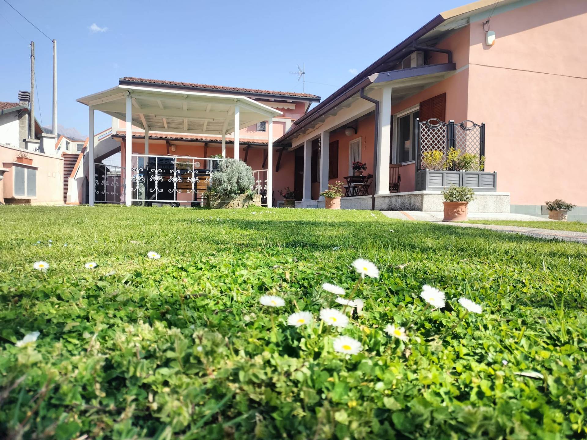 Villa Singola in vendita a Massa, Periferia