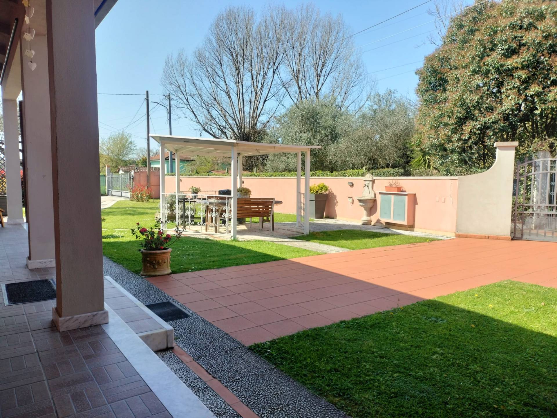 Villa Singola in vendita a Massa, Periferia