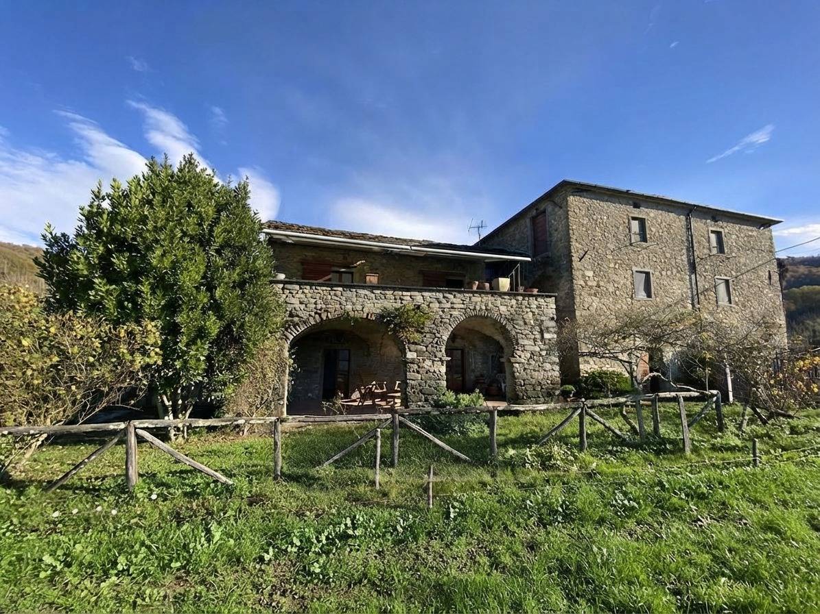 Casale/Rustico in vendita a Filattiera