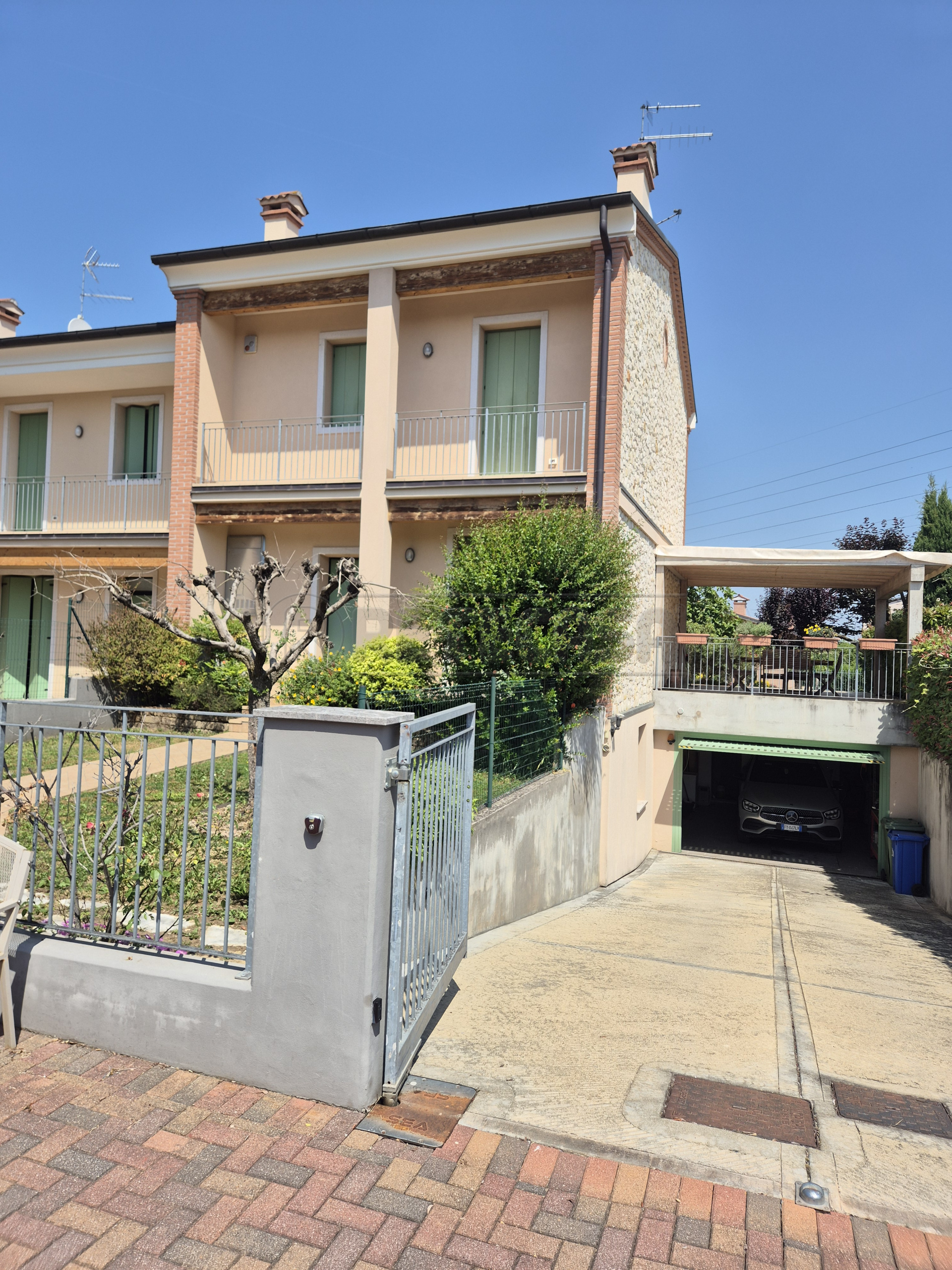 Casa indipendente con giardino in strada san giovanni 50, Vicenza