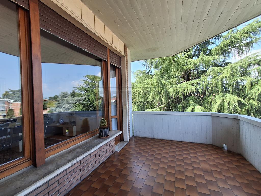 Appartamento con terrazzi in via brigata granatieri di sardegna 7, Vicenza