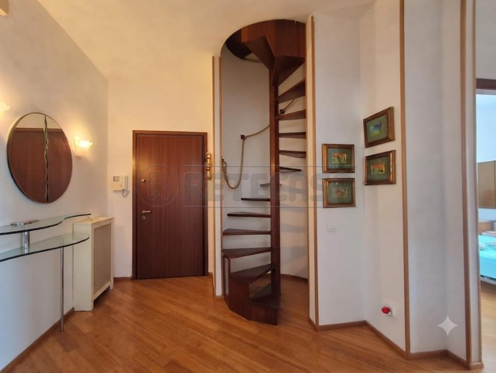 Appartamento con terrazzi in via brigata granatieri di sardegna 7, Vicenza