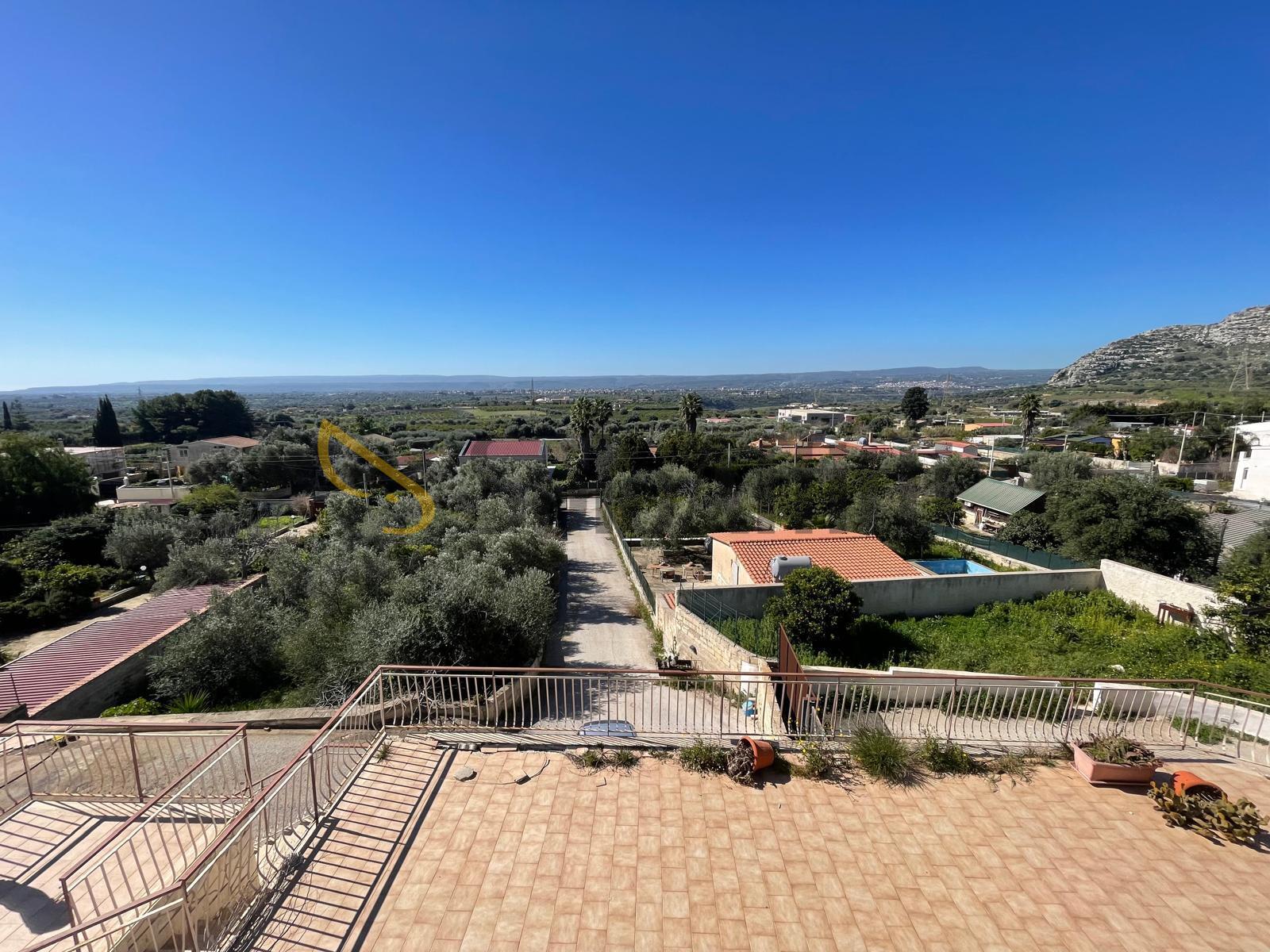 Villa in affitto in via luigi volpicelli, Siracusa