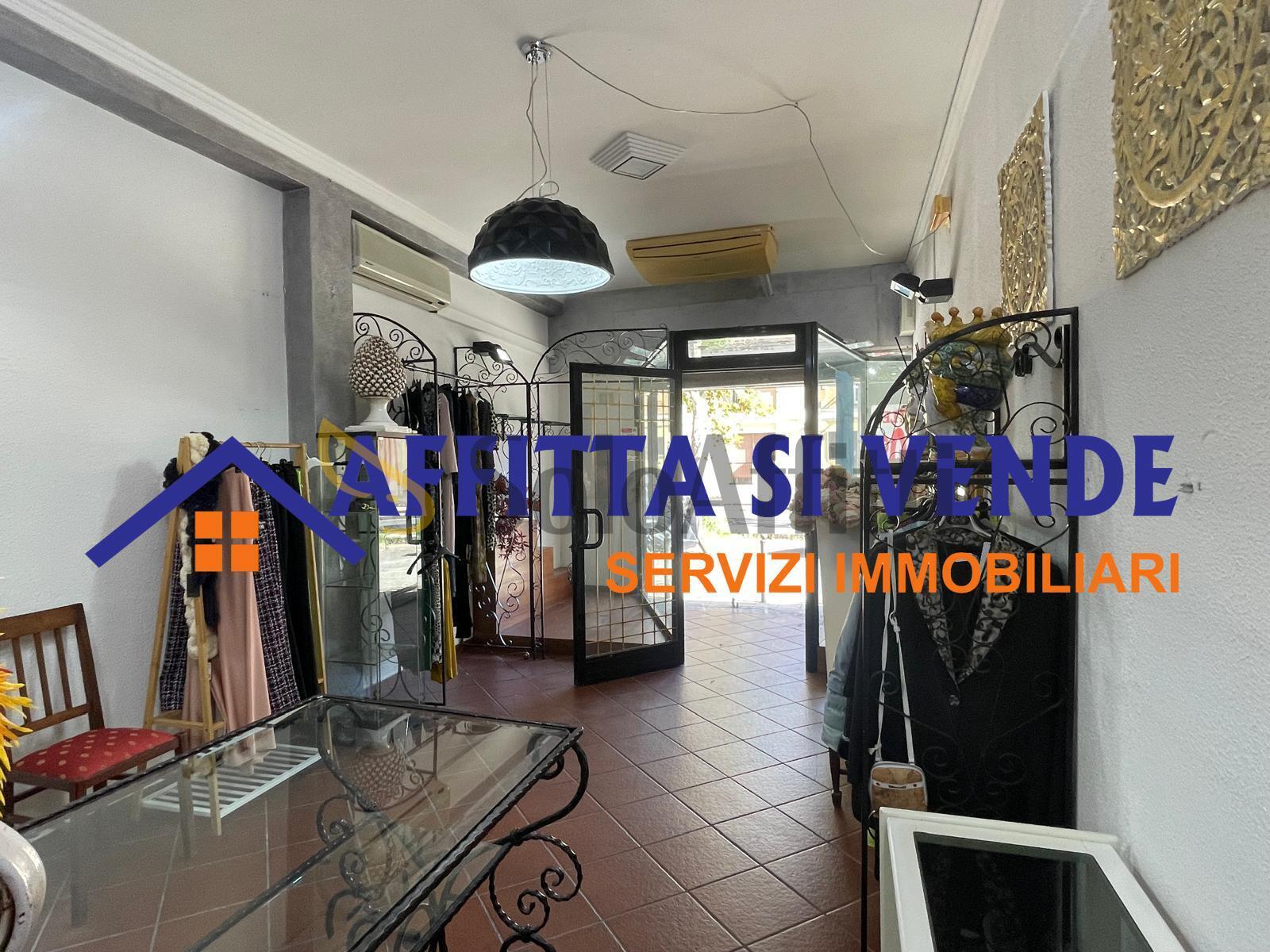 Locale commerciale in affitto in viale dei comuni n. 73, Siracusa