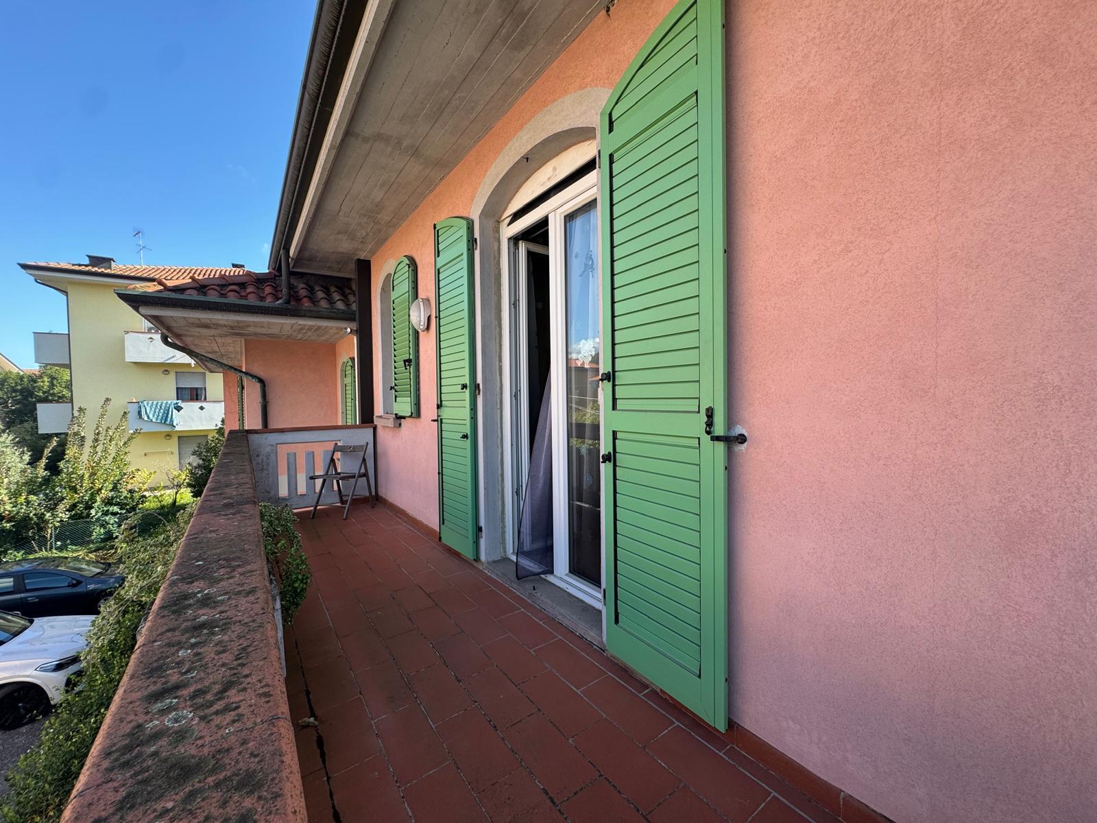 Casa indipendente con giardino a Santo Stefano di Magra