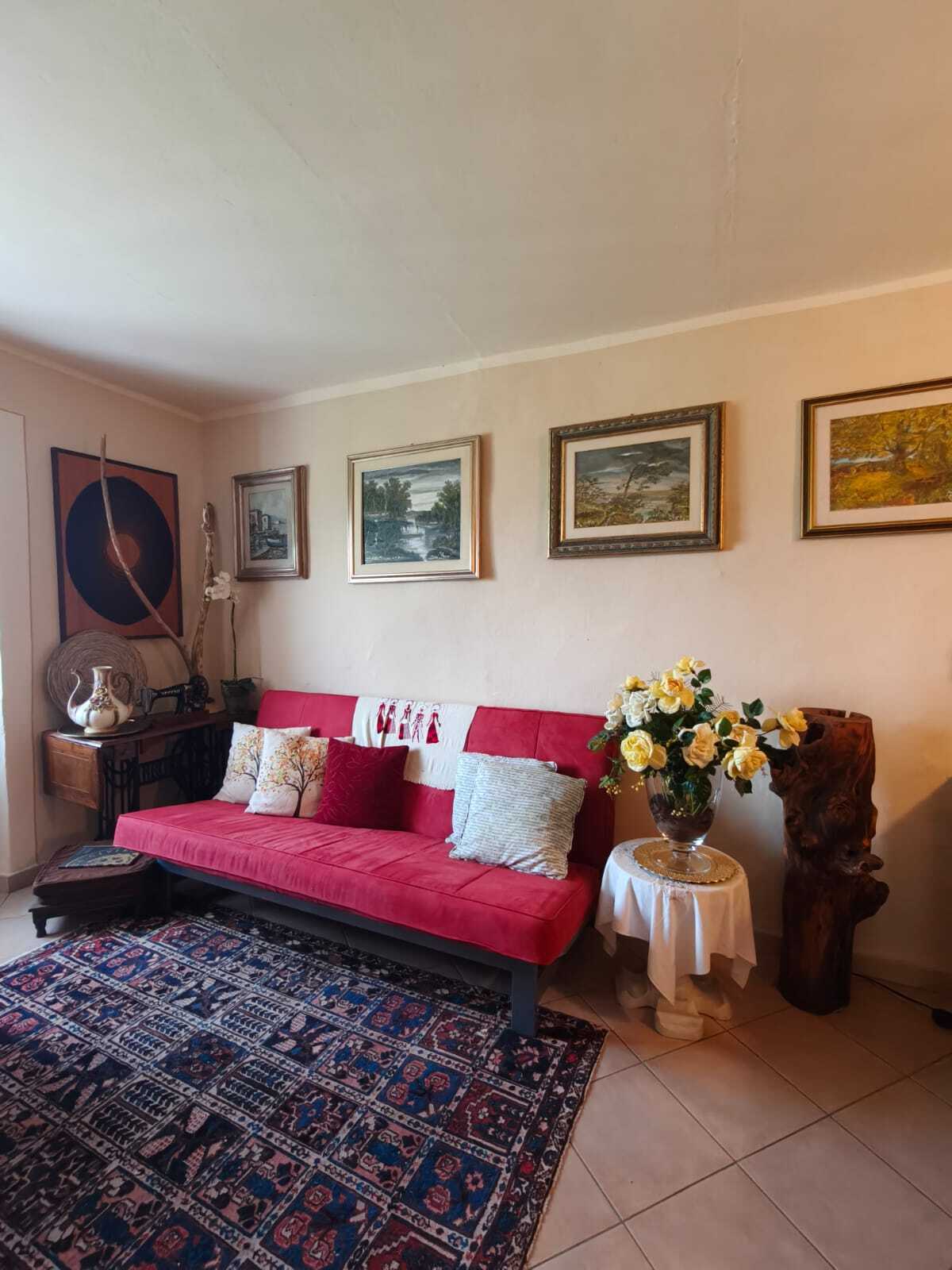 Casa indipendente con terrazzo a Aulla
