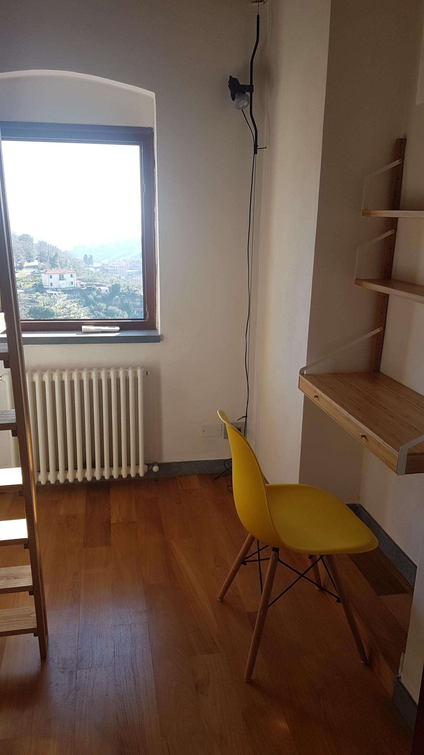 Trilocale vista mare, La Spezia periferia
