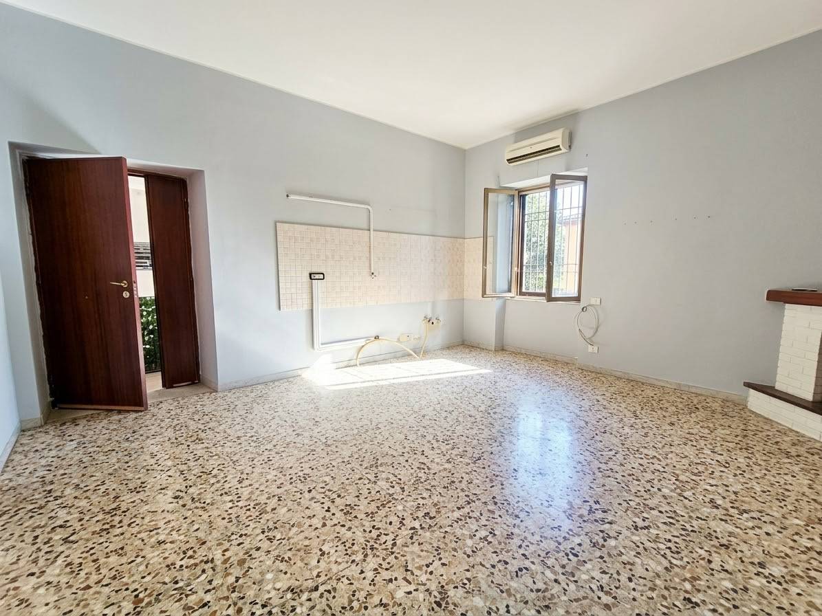 Appartamento in affitto a Brusciano