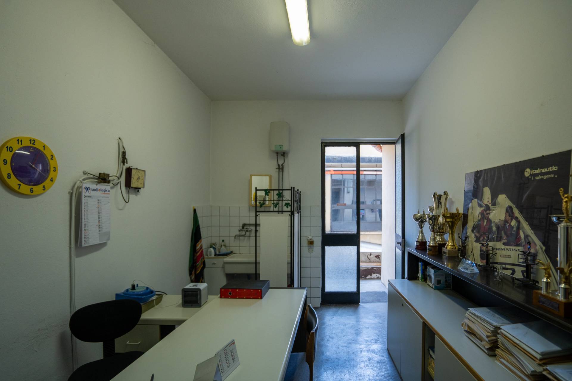 Struttura Commerciale in vendita a Milano, Chiesa Rossa, Cermenate, Ripamonti