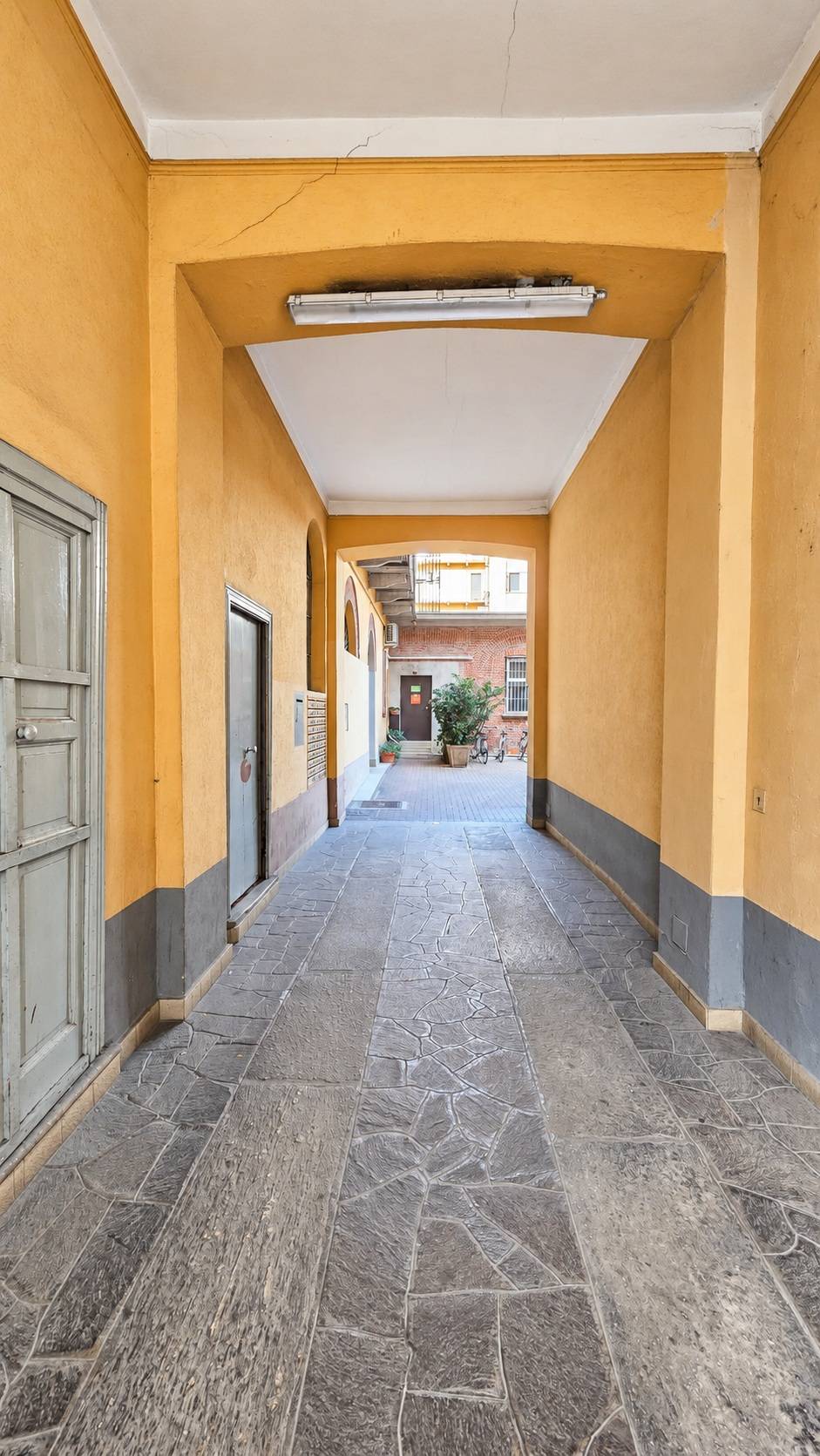Appartamento in vendita a Milano, Repubblica, Stazione Centrale