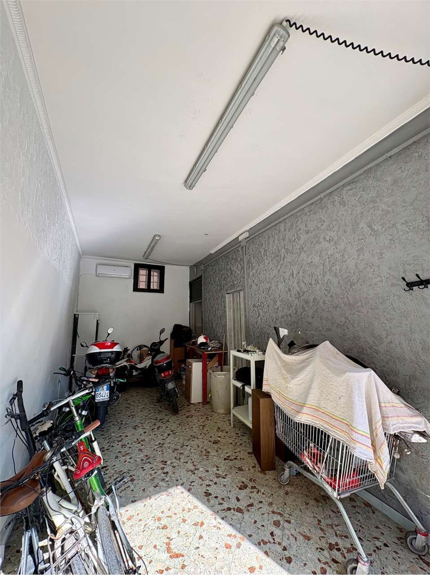 Locale commerciale in vendita a Palermo