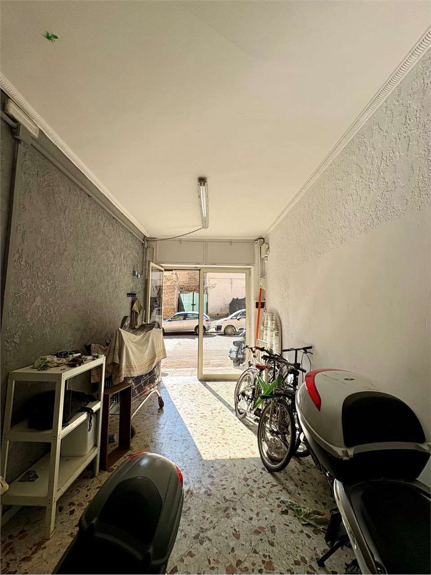 Locale commerciale in vendita a Palermo