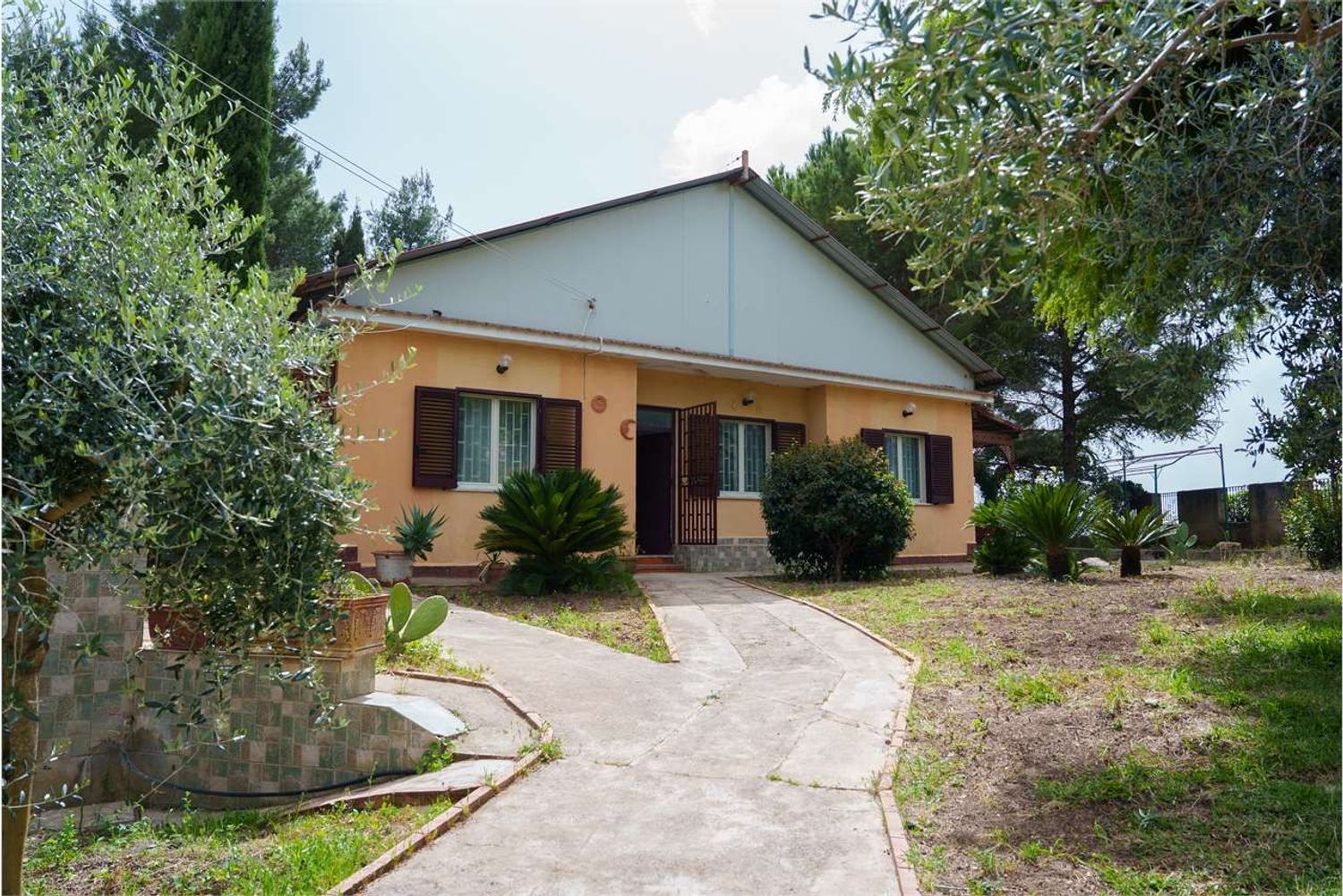 Villa in vendita a Montelepre