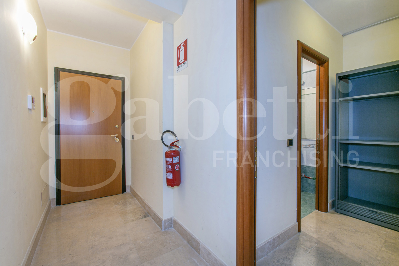 Ufficio ristrutturato a Pomezia