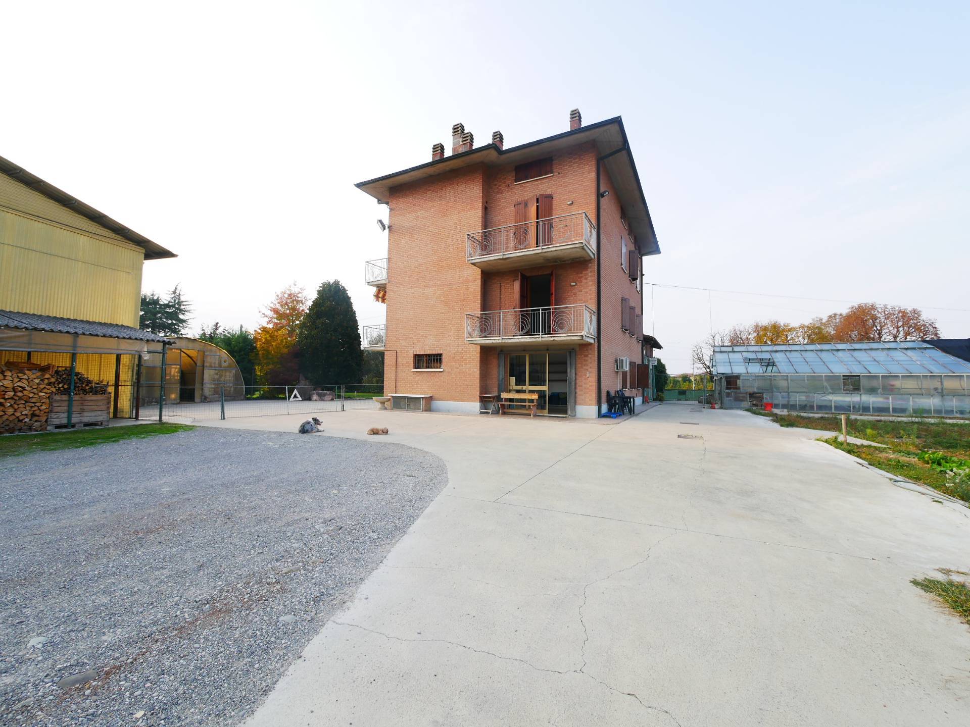 Villa Trifamiliare in vendita a Vignola