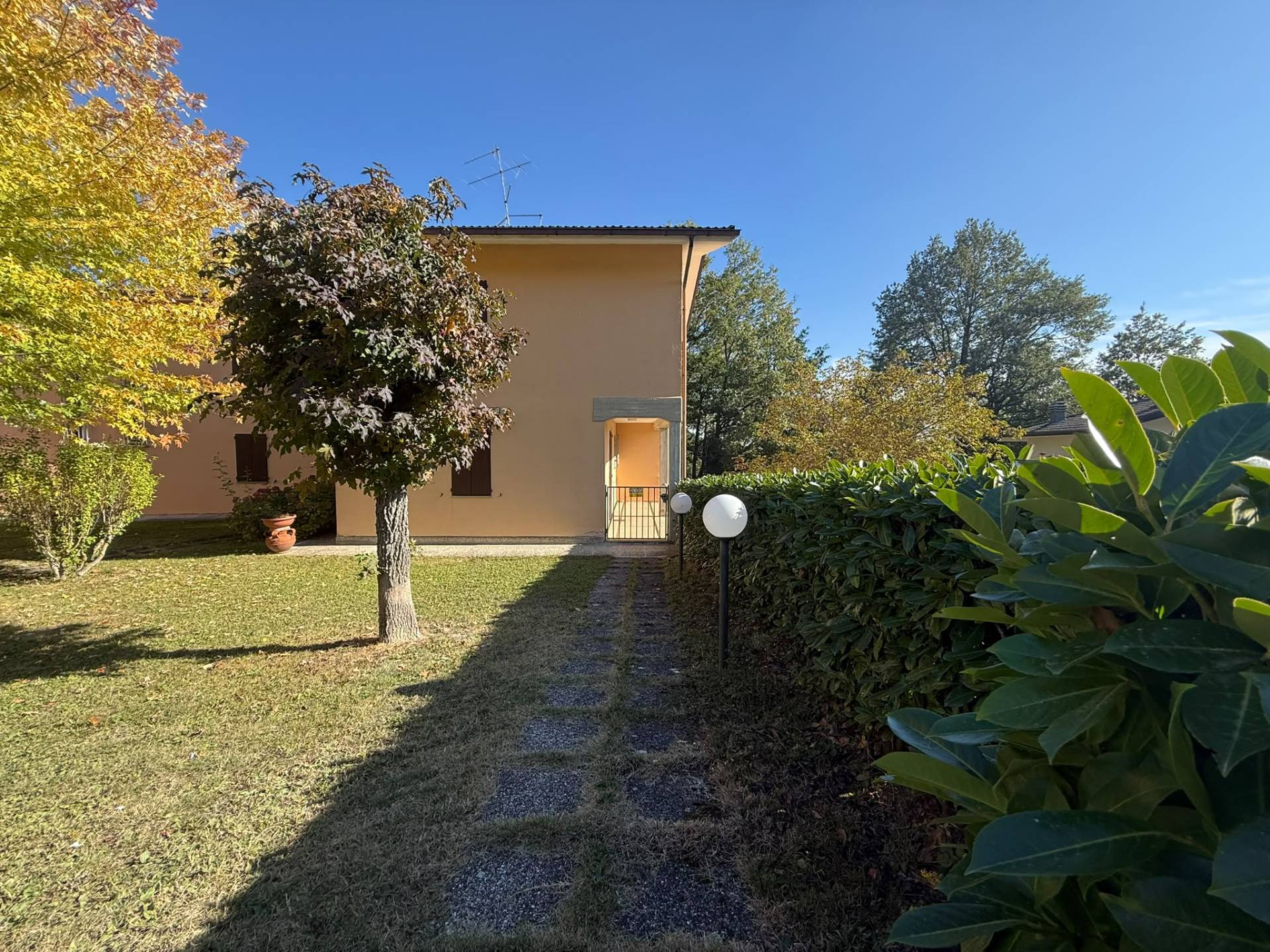 Villetta a schiera in vendita a Serramazzoni, Faeto