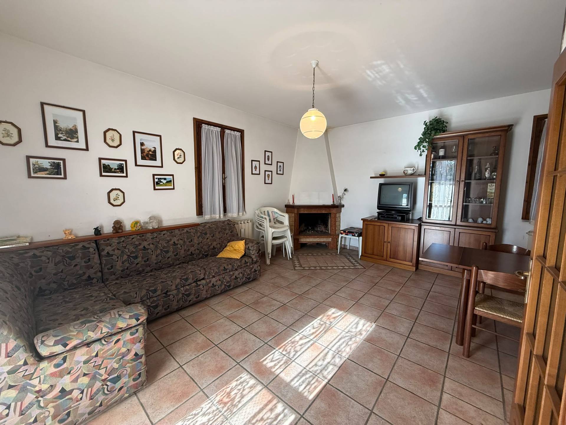 Villetta a schiera in vendita a Serramazzoni, Faeto